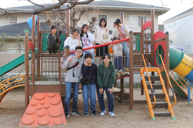 卒園生が中学卒業を終えて遊びに来てくれました