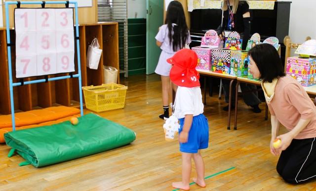 ボールを投げて、