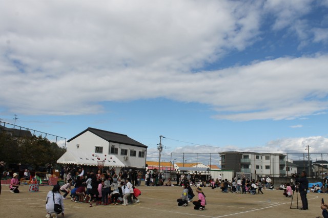 小学生競技　玉入れ