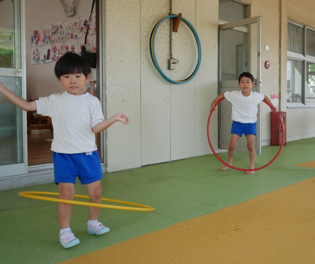 見ててね！ぼくのフラフープ