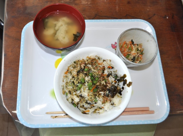 しらすご飯・小松菜のナムル・みそ汁