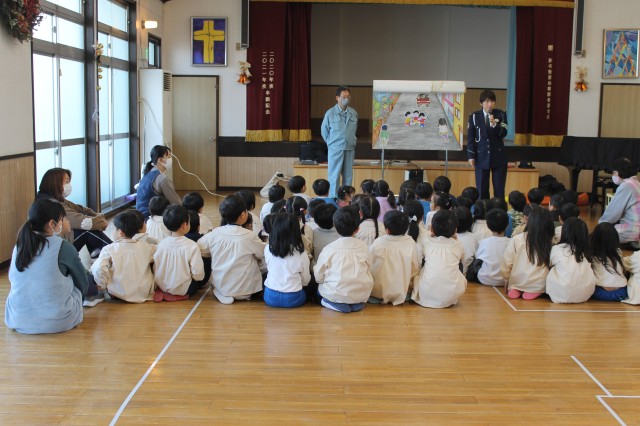 交通安全教室を体験しました。